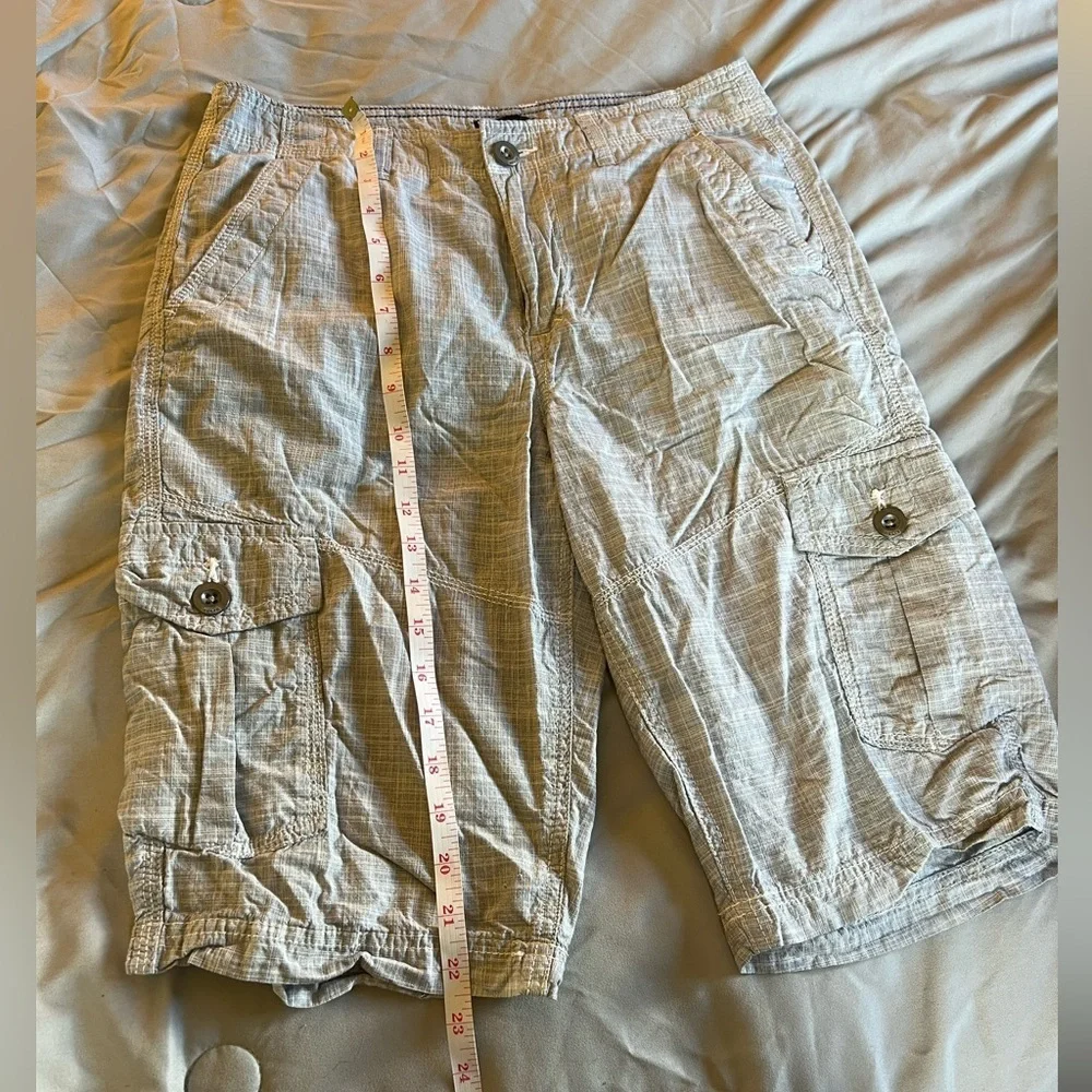 #31 Helix shorts